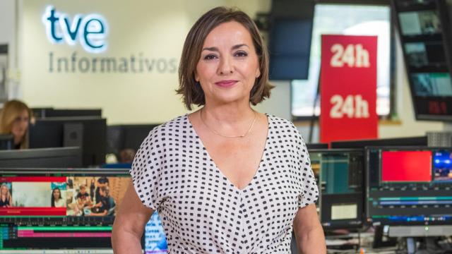 Pepa Bueno en la redacción de Torrespaña.