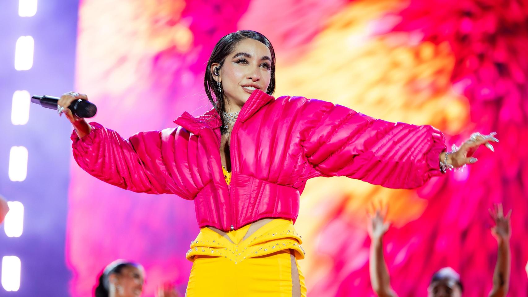 La artista internacional María Becerra actuará en la Plaza Mayor de Valladolid