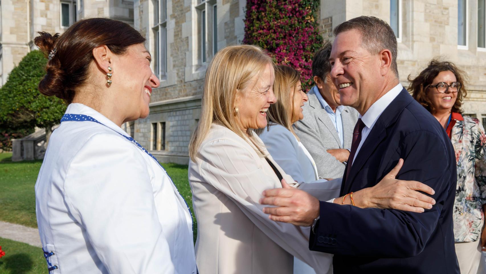 Page llama a los líderes territoriales del PP a que sean  autónomos  de Génova y acepten la quita de la deuda