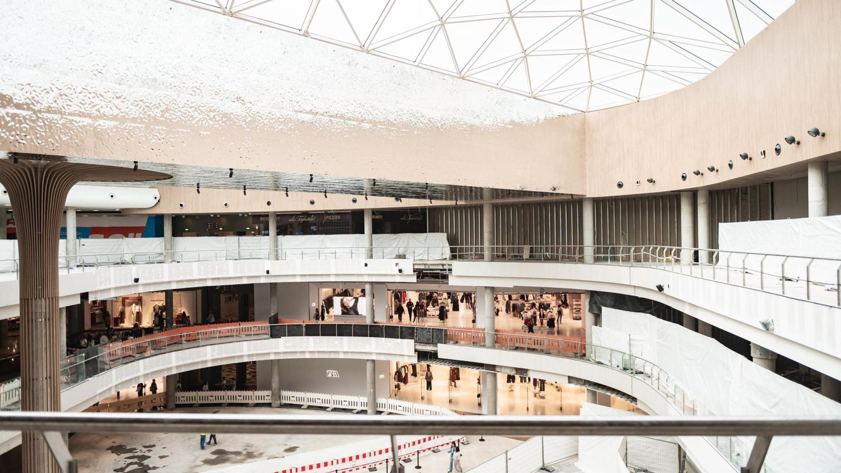La nueva gran plaza central de Marineda City en A Coruña.