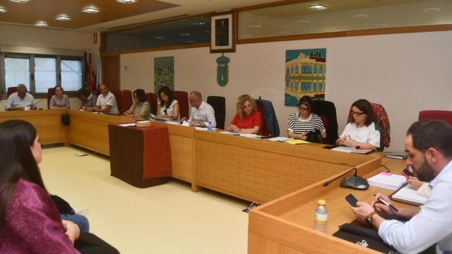 Imagen de archivo de un pleno en el Concello de Carral.