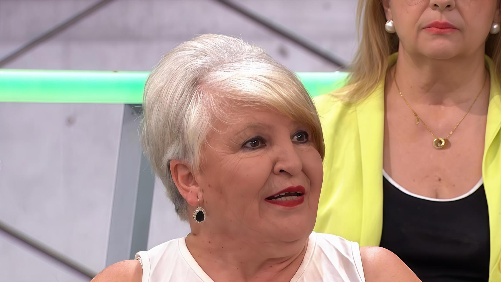 Siciliana Elbar, jubilada, expone su situación de precariedad en la televisión.