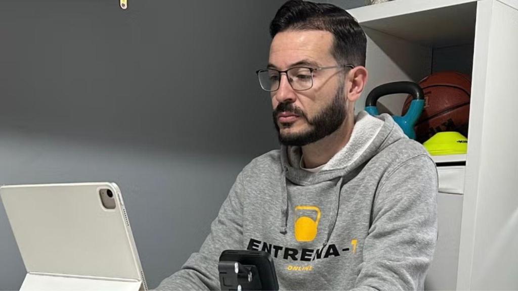 Juan Martín (39), entrenador y experto en quitar barrigas