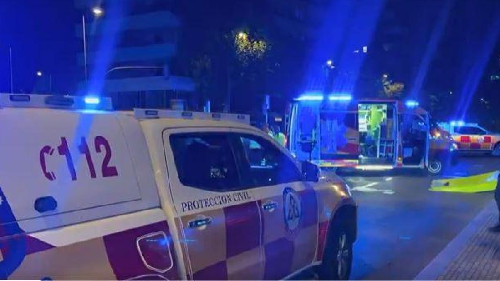 Equipos de Samur, Protección Civil y Policía Local en el lugar de los hechos.