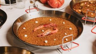 Kentya, el nuevo restaurante de arroces en el barrio de Salamanca: seis tipos de capa fina desde 22 euros