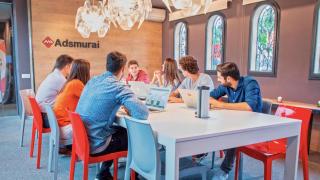 Seaya Andromeda entra con casi un 30% en Adsmurai, la agencia de marketing digital del Barça, Planeta o Mango