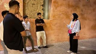 La guía Aicha Fernández dona la recaudación de sus visitas de septiembre en Toledo a la ONG Hola Gaza