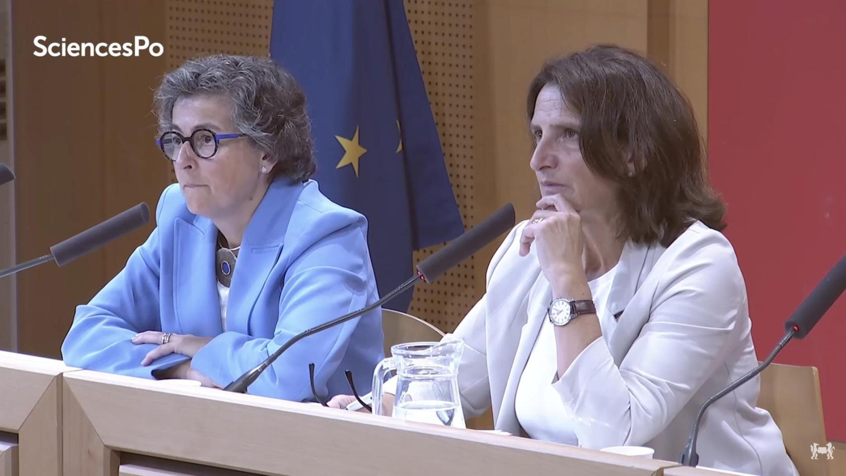 Teresa Ribera y Arancha González Laya, durante la conferencia de este jueves en París