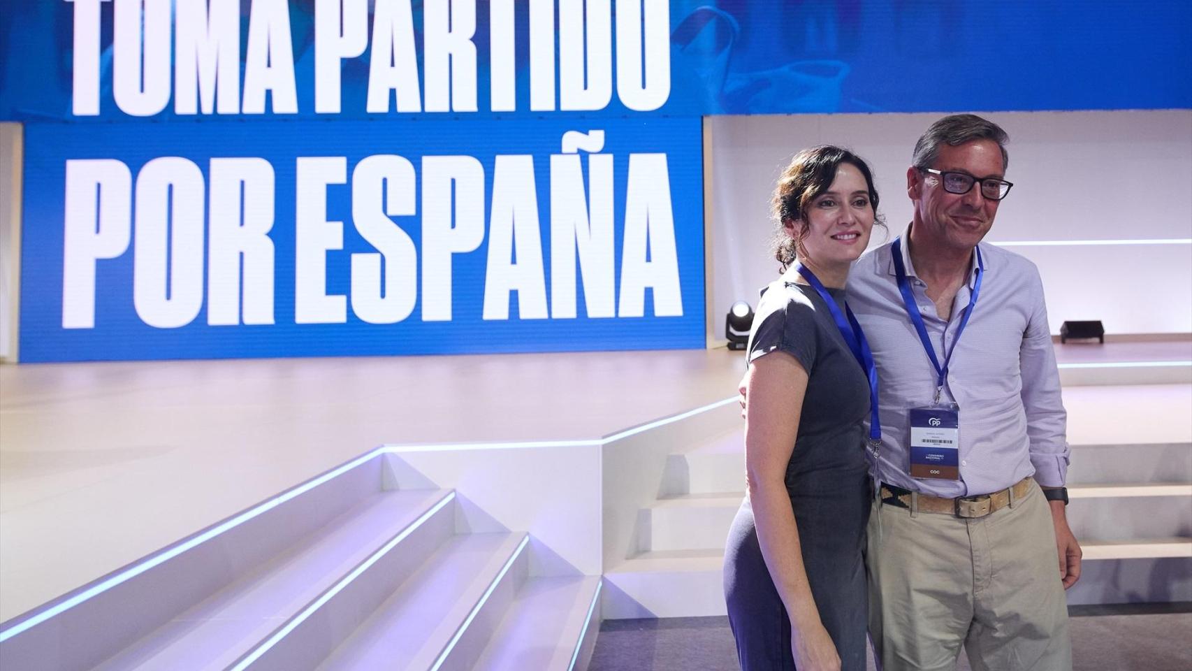 Serrano (PP) vaticina el  éxito  electoral de  los paracaidistas de Sánchez :  Óscar Paradores, el campeón del hostiómetro 