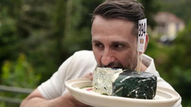 Iván Suárez, el hostelero que ha pagado 37.000 € por el queso cabrales de Encarni.