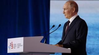 Putin reafirma que las tropas occidentales en Ucrania serían "objetivo legítimo" y si hay paz no ve "sentido" a su presencia