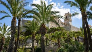 El pueblo a 1 hora de Valencia que todos quieren visitar, según la IA: "Tiene historia, playa y aventura; todo lo que pidas"