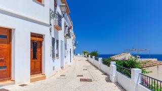 El pueblo de Alicante que enamora a los extranjeros, según la IA: "Autenticidad, arte y vistas de postal"