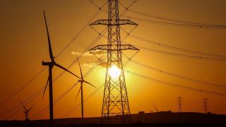 El sector eólico europeo se tambalea: recorta un 16 % sus objetivos para 2025 y encalla su expansión marina
