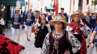 Salamanca celebra a la Virgen de la Vega: devoción en la Catedral y Rosario en la Plaza Mayor