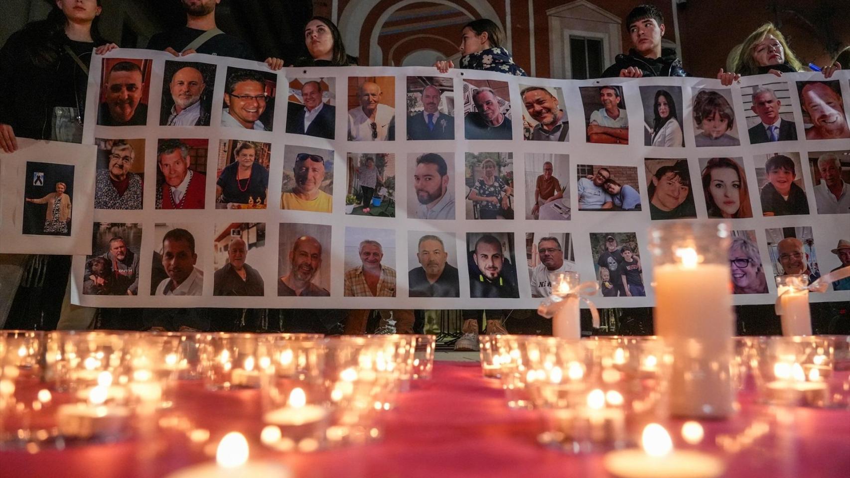 Acto de conmemoración a las víctimas de la dana en Picanya. Eduardo Manzana / Europa Press