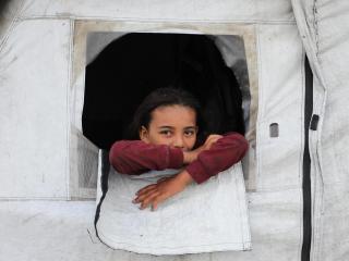 El libro español que recoge la voz propia de los niños de Gaza: "Escribo con el último aliento, llena de rabia y abatimiento"