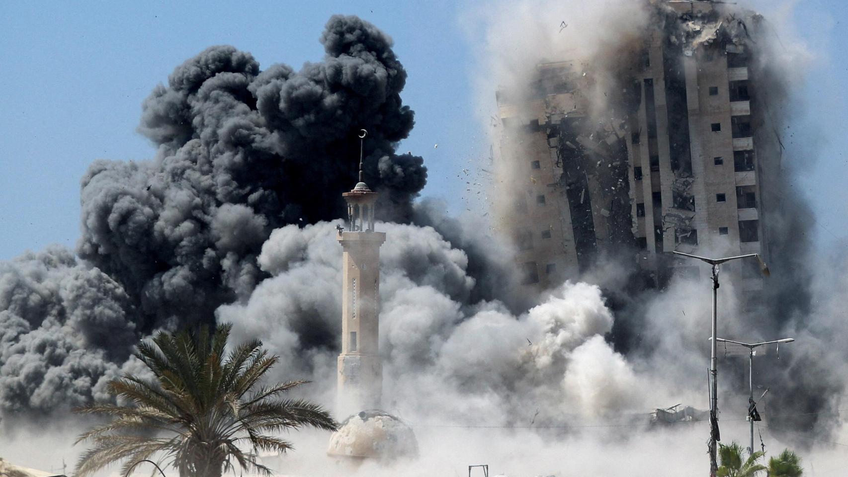 Ataque del Ejército de Israel contra la ciudad de Gaza este lunes.