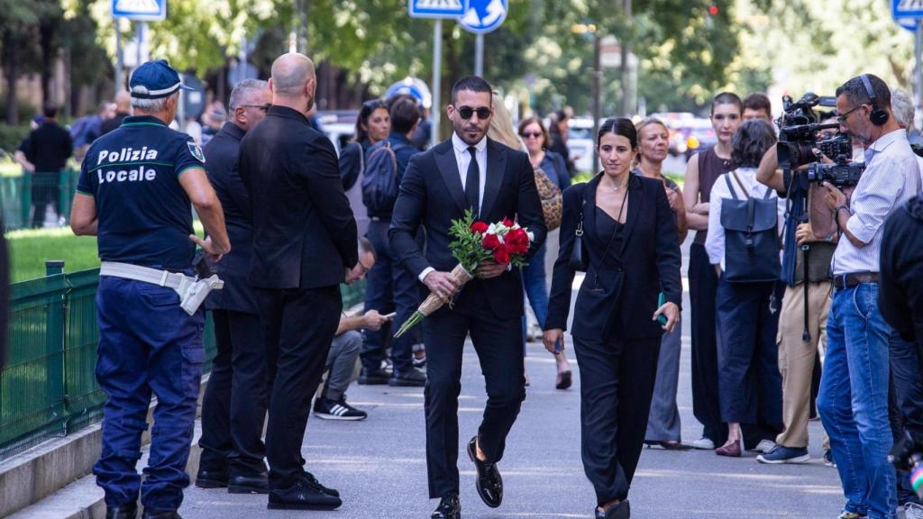 Miguel Ángel Silvestre, este sábado 6 de septiembre, en la capilla ardiente de Giorgio Armani.