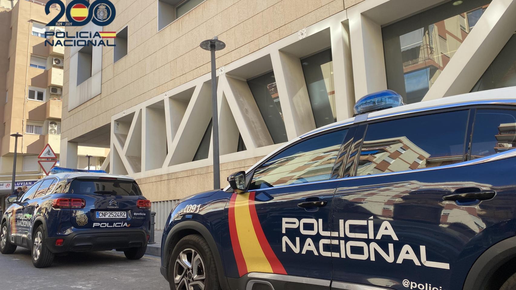 La fachada de la Comisaría Central de la Policía Nacional en Alicante.