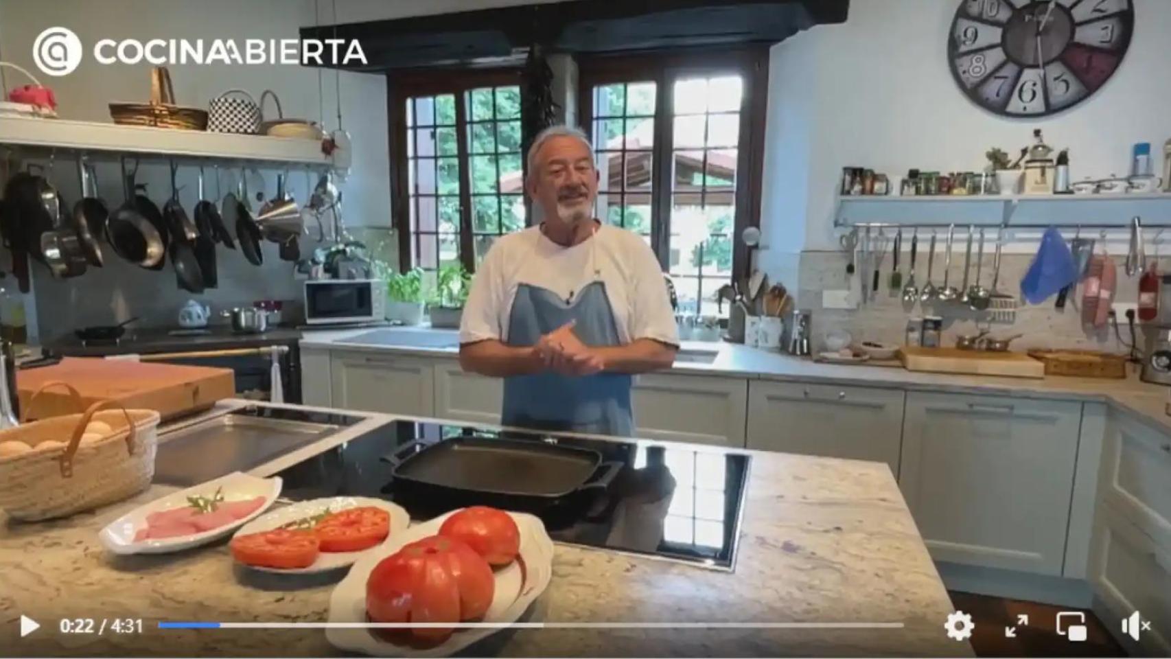 Karlos Arguiñano (77) presume de impresionante su cocina.
