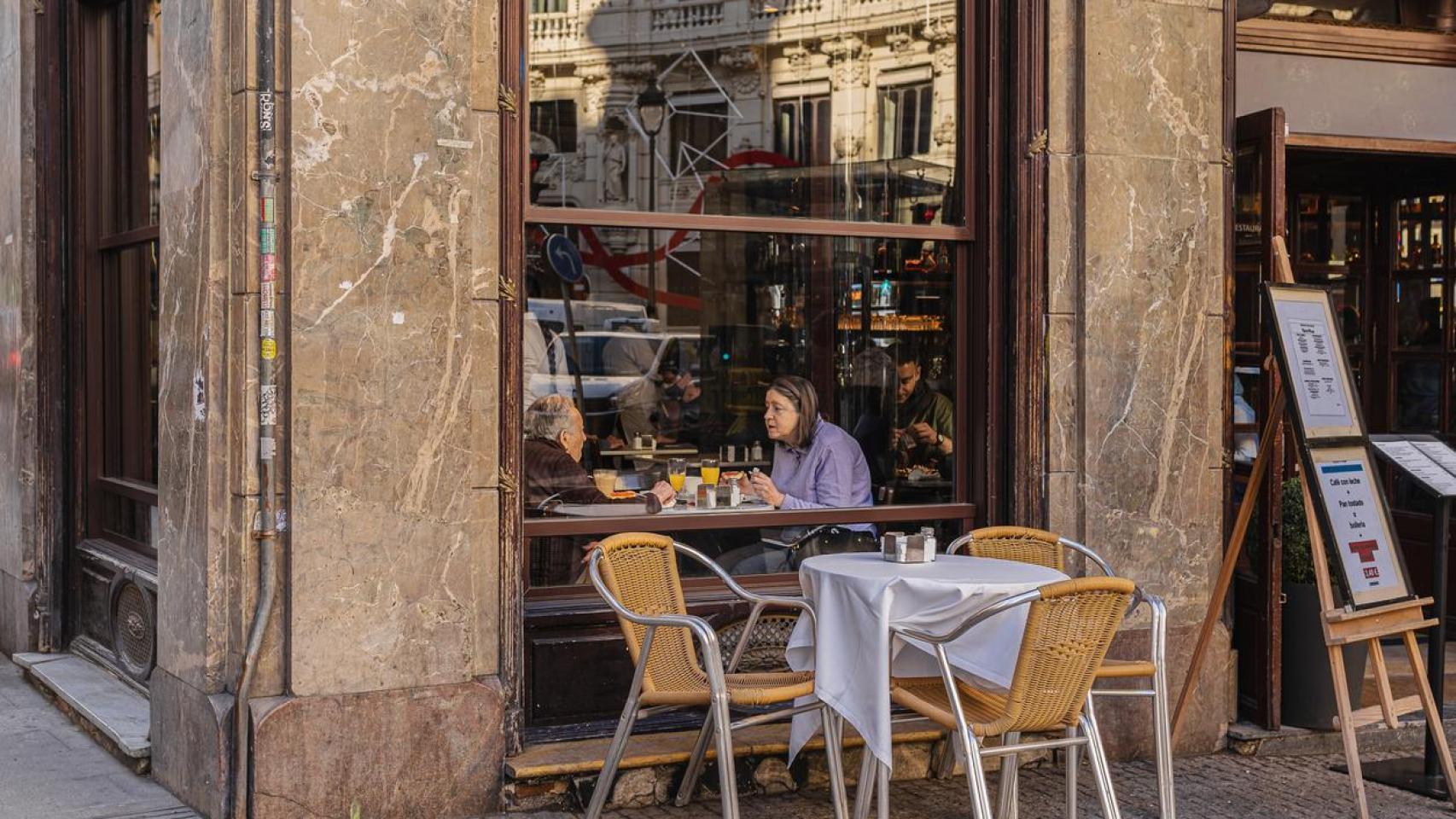 Las cafeterías son un lugar de reunión muy elegido.