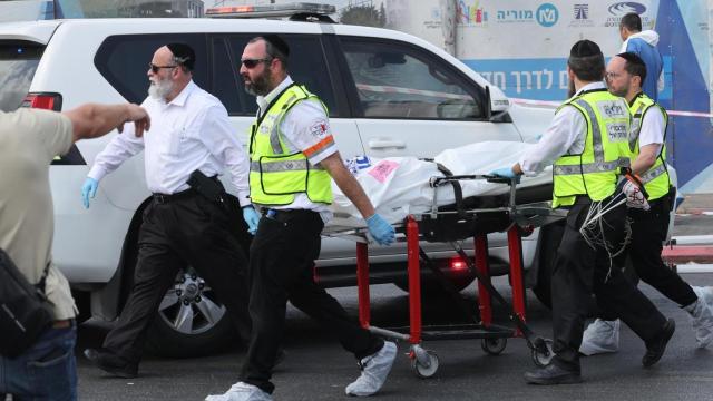 Varios muertos en un atentado en una parada de autobús en Jerusalén.