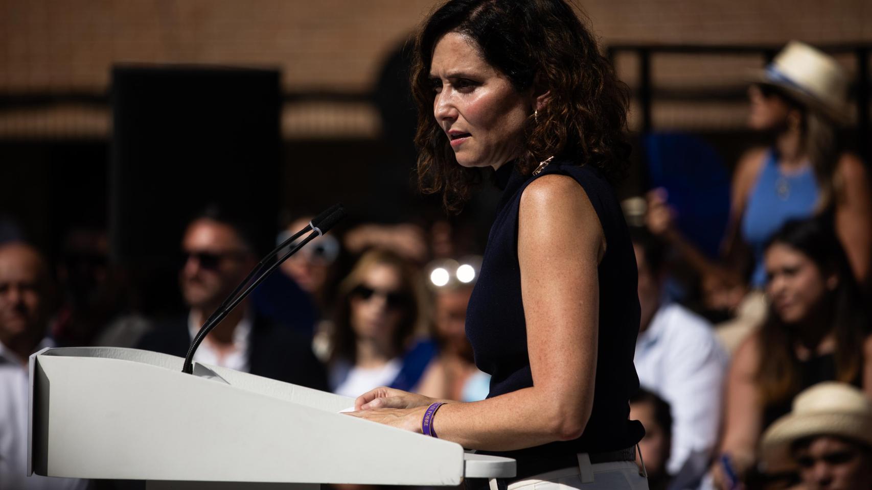 Isabel Díaz Ayuso durante un meeting.