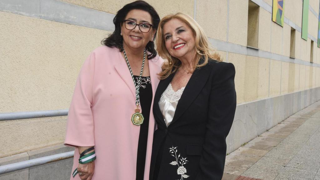 Inmaculado Casal y María del Monte en un acto público, hace unos meses.
