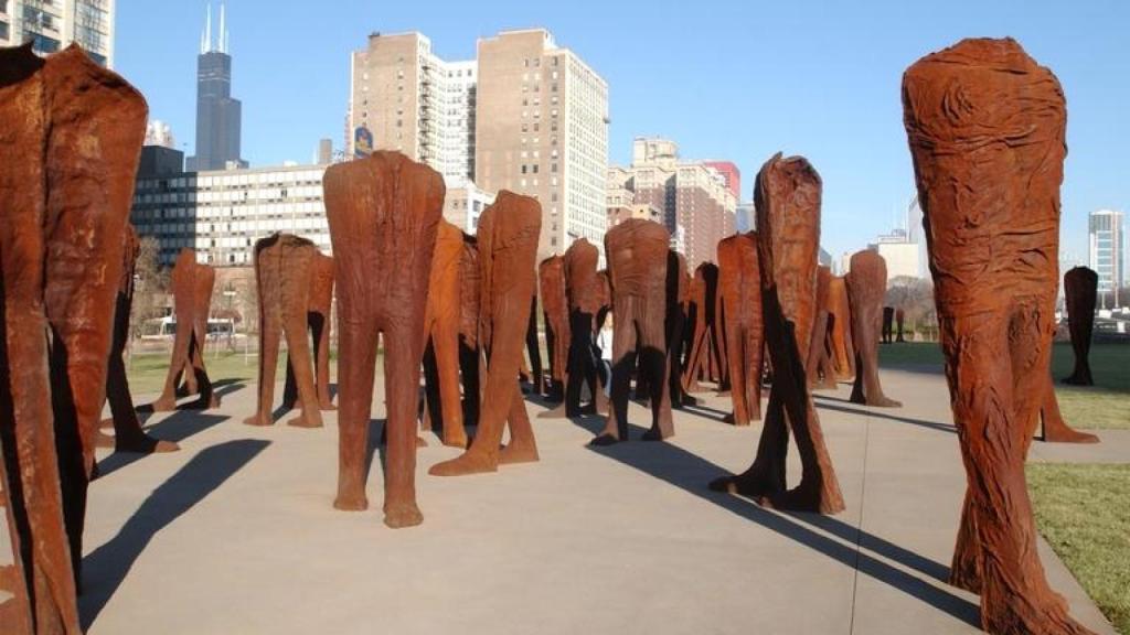 'Agora' (2006), de la artista Magdalena Abakanowicz, en el Grant Park de Chicago. Foto: Chicago Park District