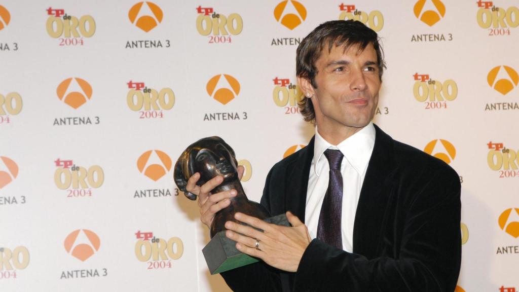 Jesús Vázquez recoge el Premio TP de Oro en 2005.