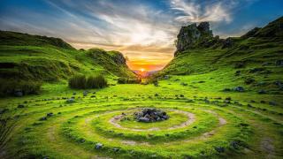 Un paraíso natural de verdes llanuras que nos cuentan las historias y leyendas de Escocia: Edimburgo y Glasgow