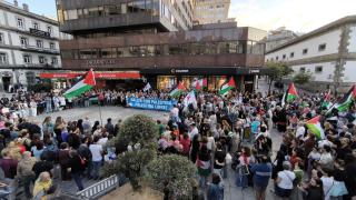 Vigo sale a la calle para protestar contra la participación israelí en La Vuelta 2025