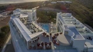 Five Flowers Formentera, el hotel más exclusivo de la isla: suites dúplex, piscina infinity y spa de cinco estrellas