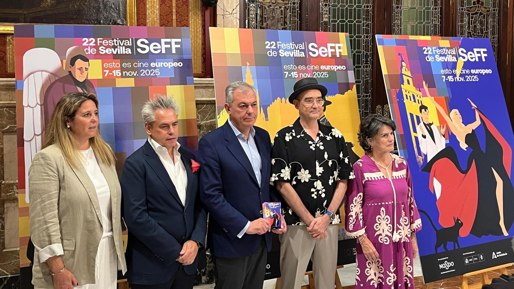 José Luis Sanz junto a Manuel Cristóbal y José Luis Ágreda en la presentación del Festival de Cine Europeo de Sevilla