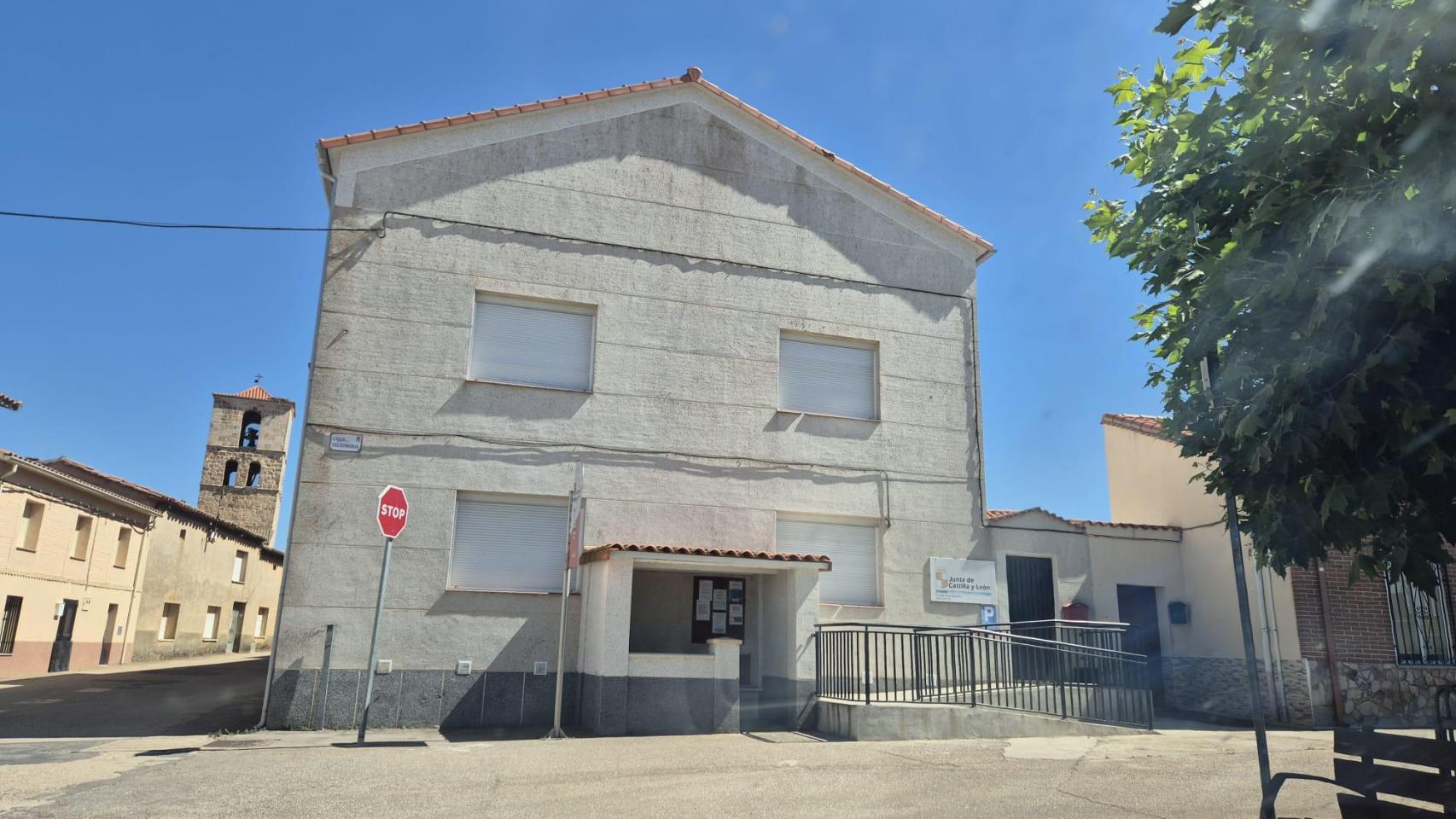 El colegio de Cubillos, reformado