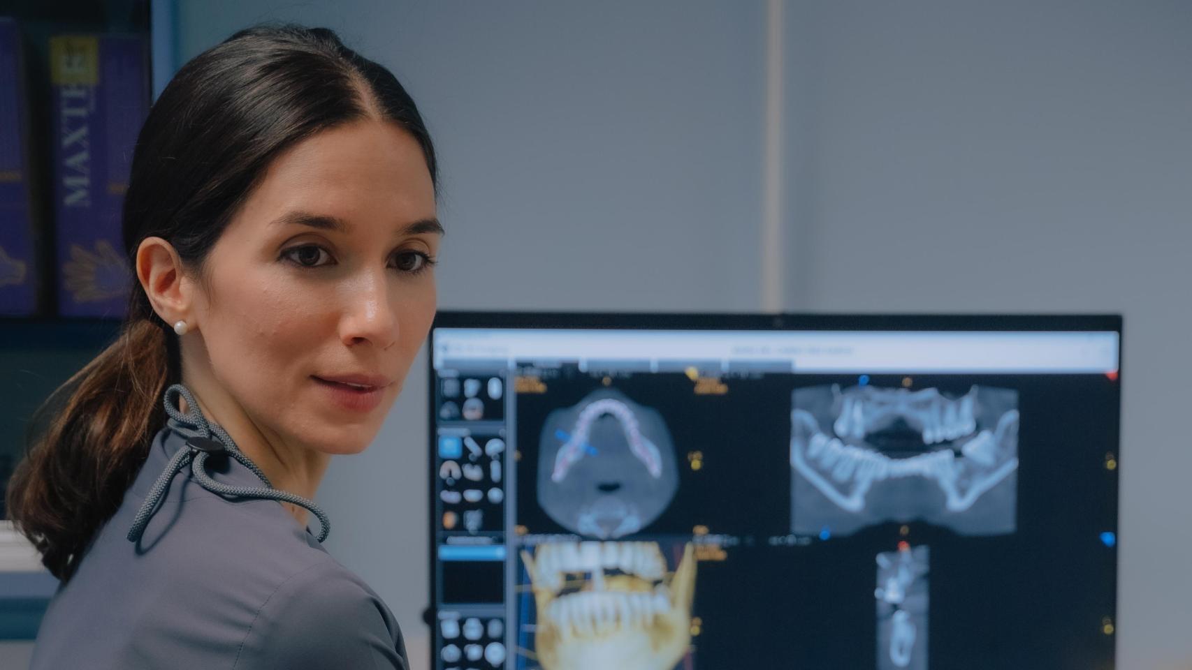 Begoña Cuello en consulta