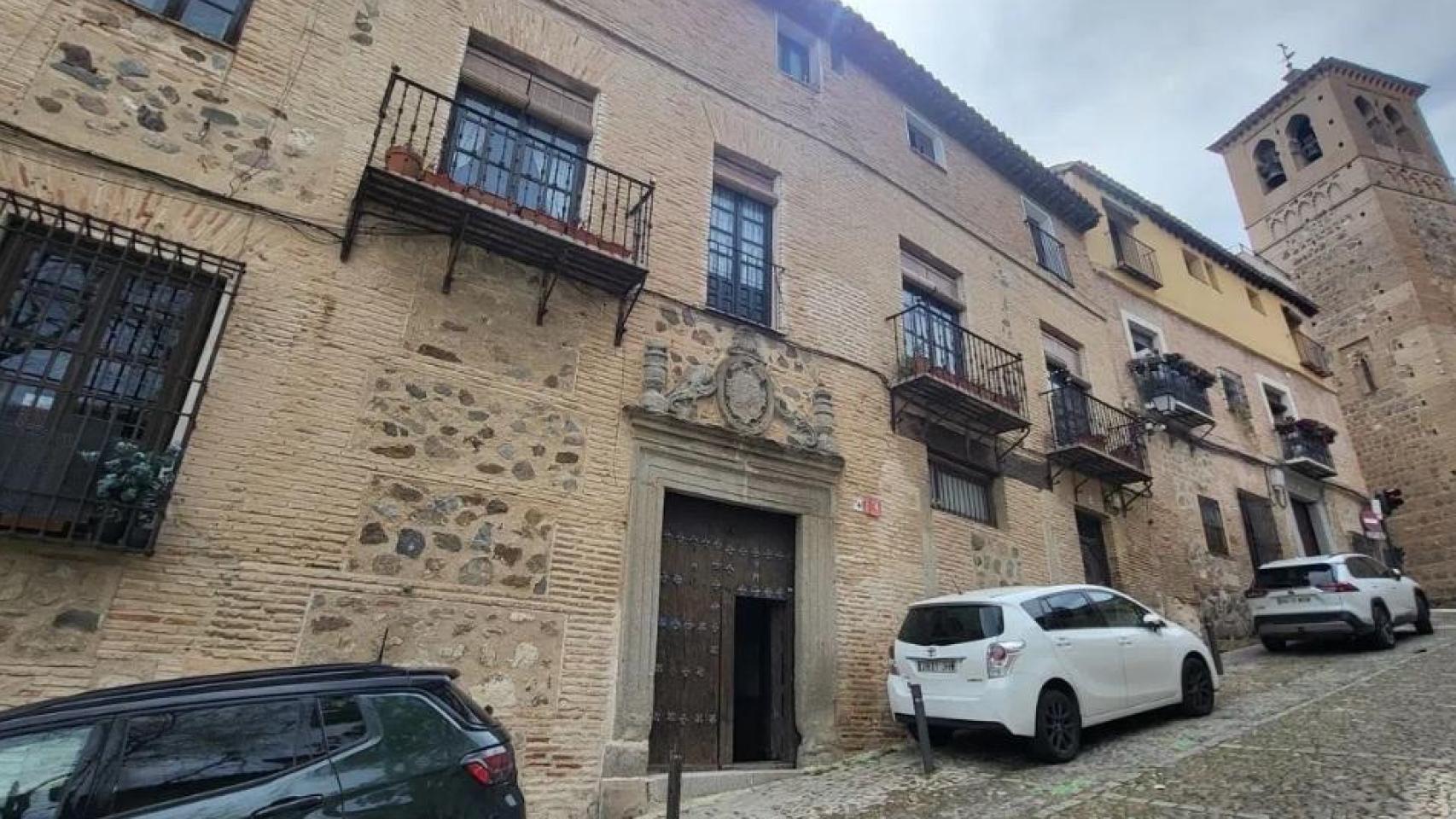 Fachada del inmueble, ubicado en la calle Santa Leocadia.