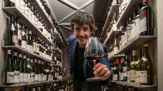 Mario Ayllon, uno de los mejores sumilleres de España: "Pepe Solla me enseñó a abrir las botellas de espumoso"