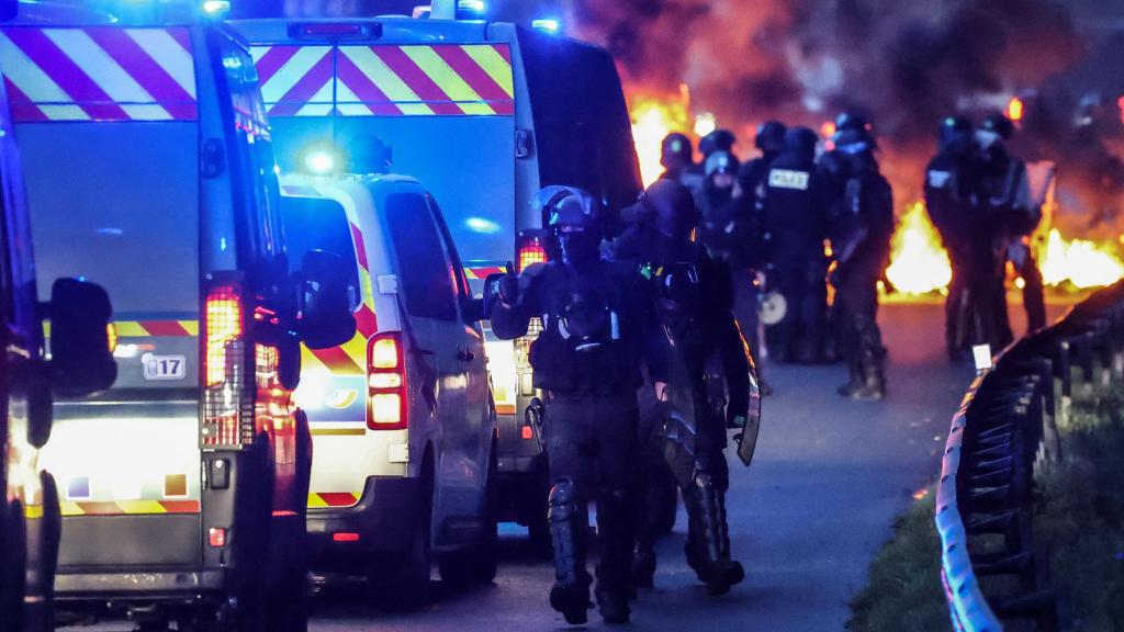 Barricadas en Nantes, Francia, este miércoles.