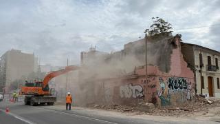 Adiós a la "acera de la muerte": el Ayuntamiento de Valencia amplía la calle Sant Vicent y construirá 200 viviendas