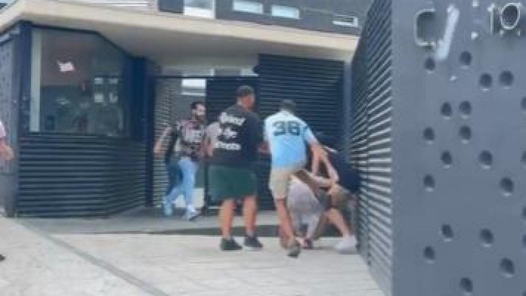 Imagen de la pelea de este miércoles.