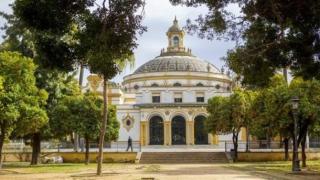 Reabre un emblemático edificio de Sevilla para acoger un mercadillo: "No se nos ocurría un lugar mejor"