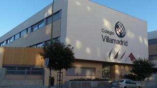 Iván, el profesor de inglés de un colegio de Villaverde que susurraba a sus alumnas: "Quiero hacer el amor contigo"
