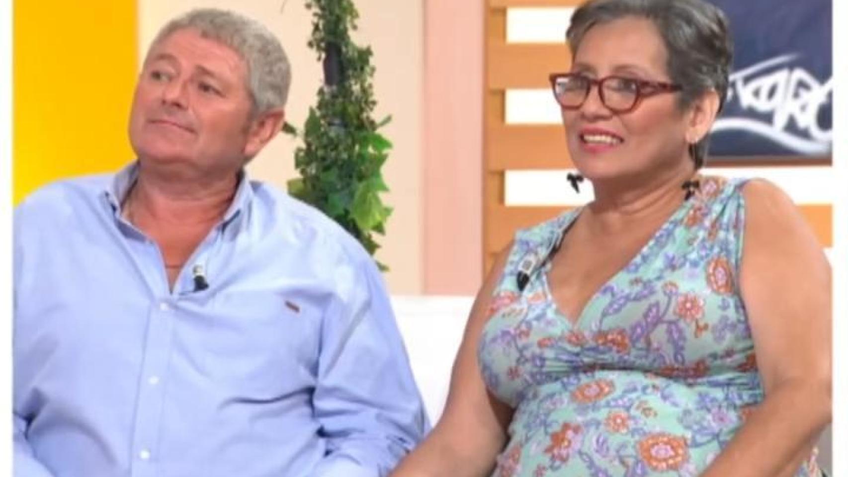 Yoli y Carlos en su visita al programa de CMM.