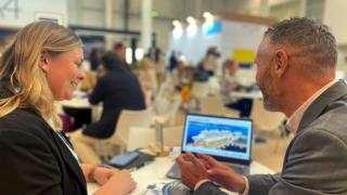 El Puerto de Vigo presume de su año récord en Hamburgo: se prevén 300.000 pasajeros en todo 2025