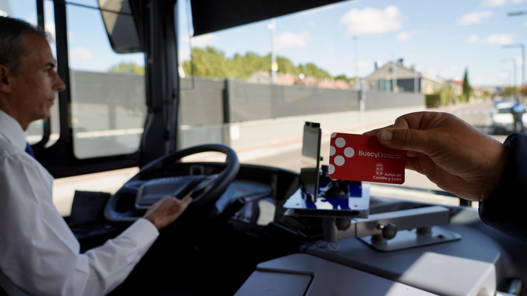 Uso del transporte gratuito para empadronados en Castilla y León con Buscyl