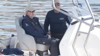 Nueva visita de Juan Carlos I a España: el Emérito aterriza en el aeropuerto de A Coruña para participar en las regatas