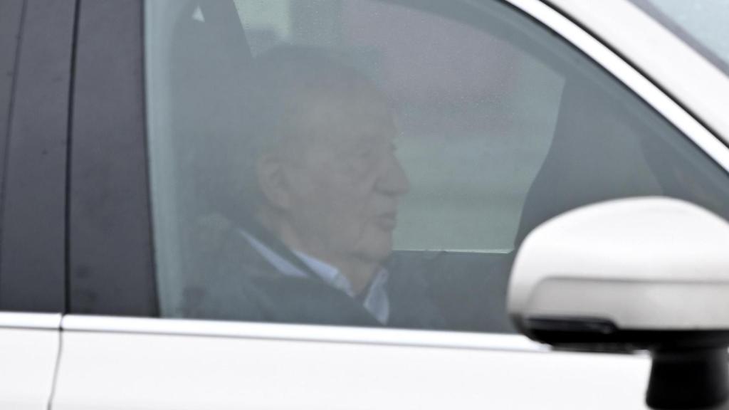 El emérito Juan Carlos I, a su llegada a una coruña, este jueves 11 de septiembre.