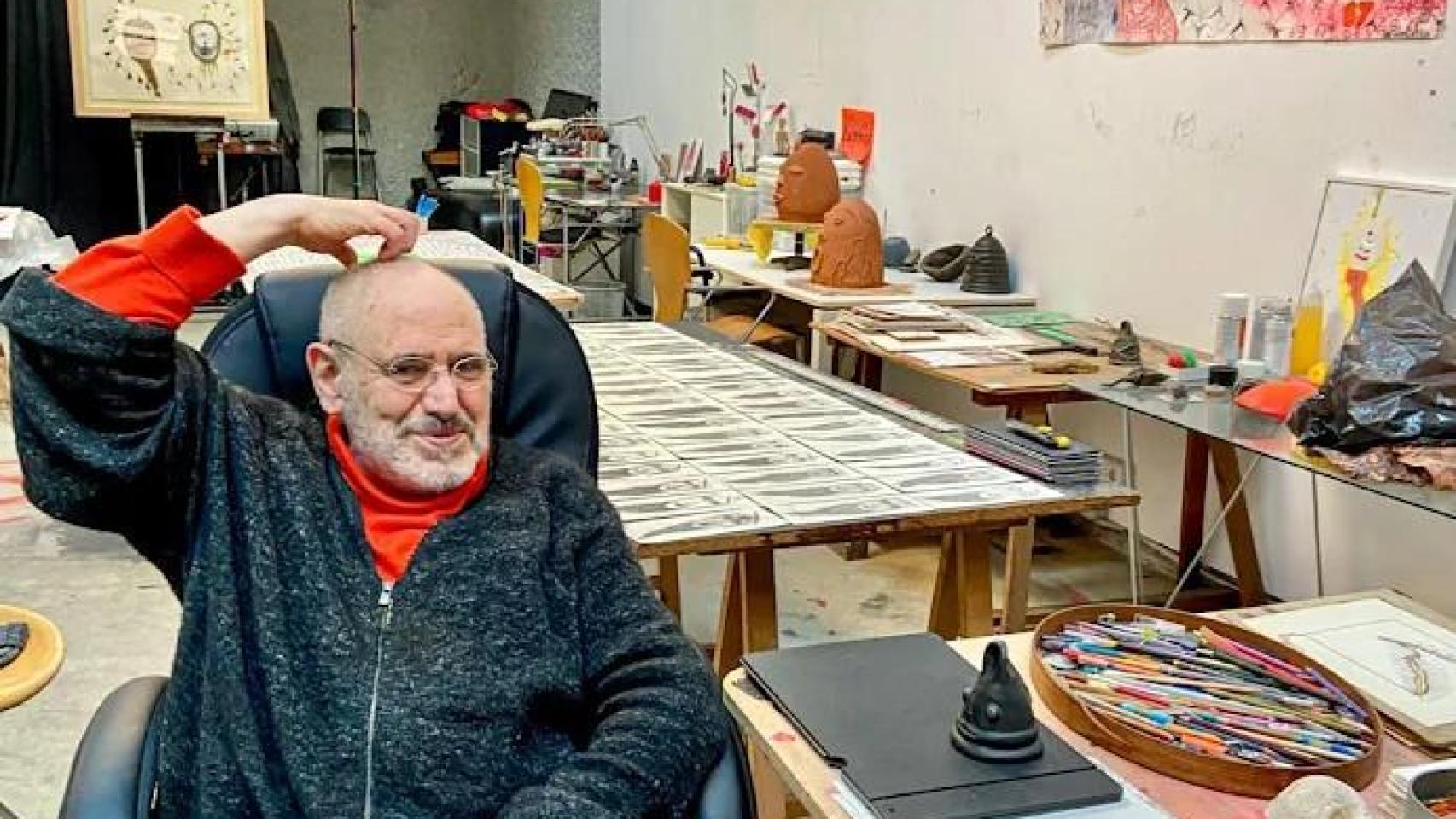 Evru/Zush en su estudio. Foto: Galería Senda